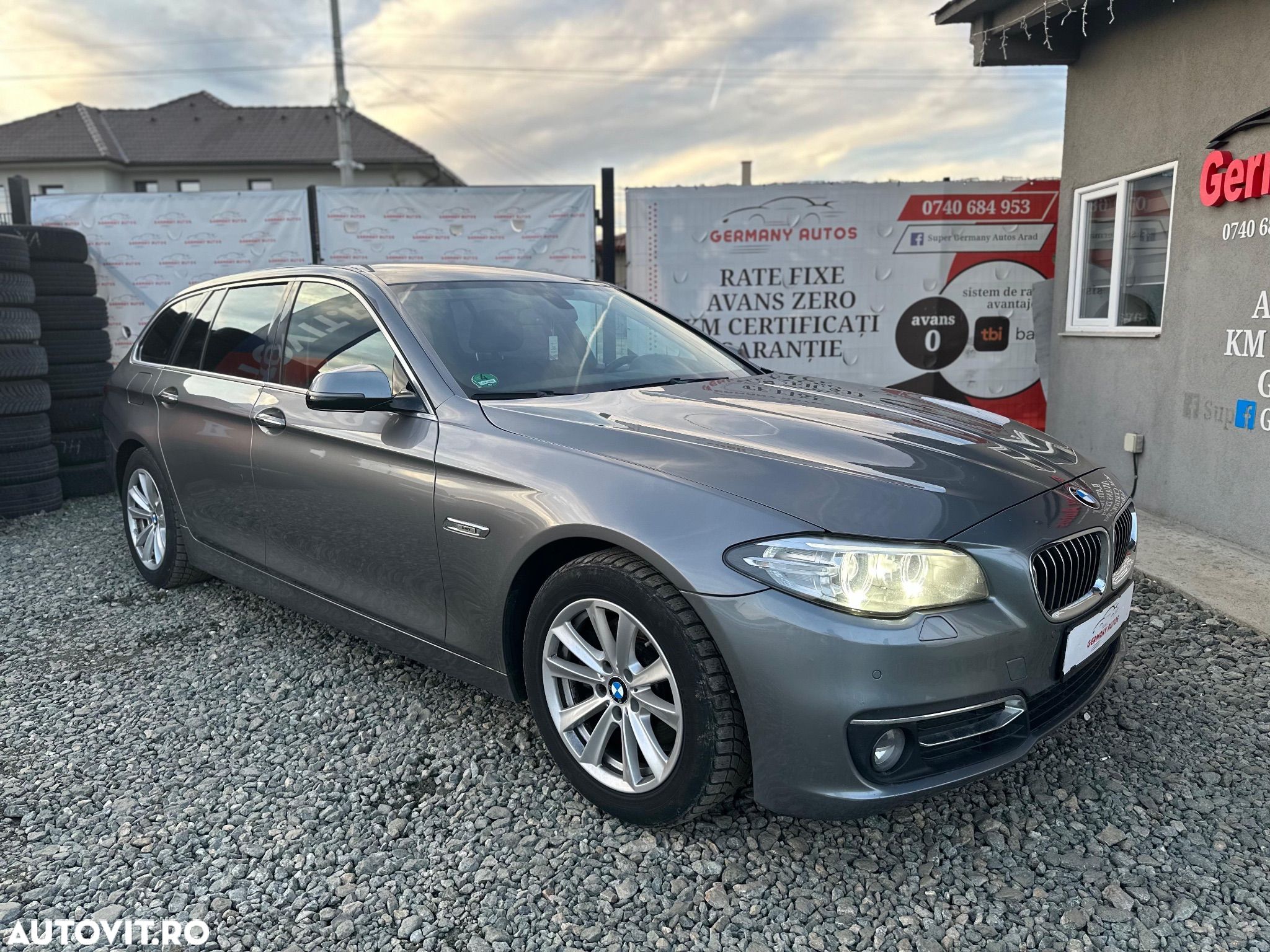 BMW Seria 5 520d Touring Aut. Luxury Line - 1