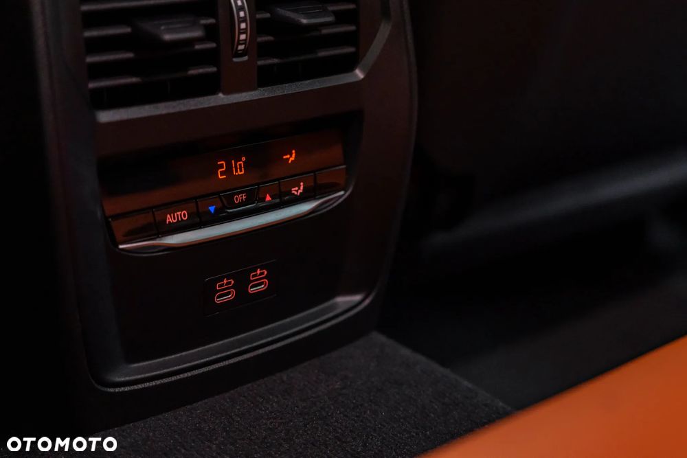 BMW M3 Competition xDrive sport - 28