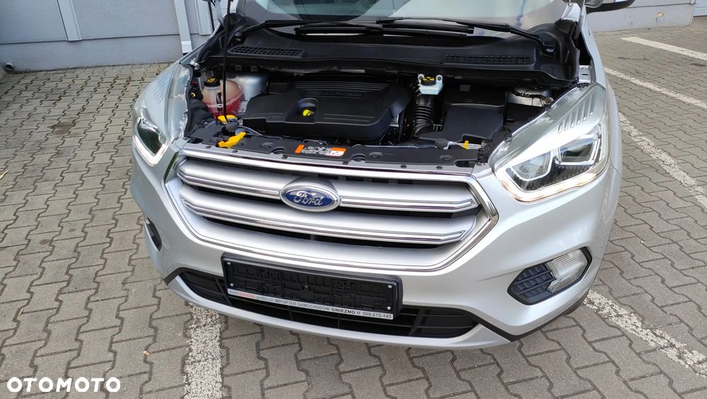 Ford Kuga - 32