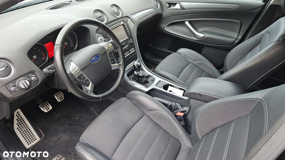 Ford Mondeo - 9