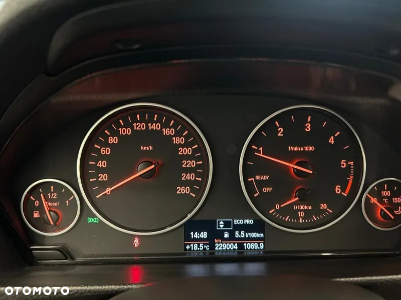 BMW Seria 3 318d - 30