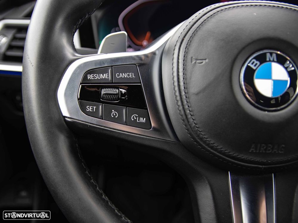 BMW 320 d Auto - 34