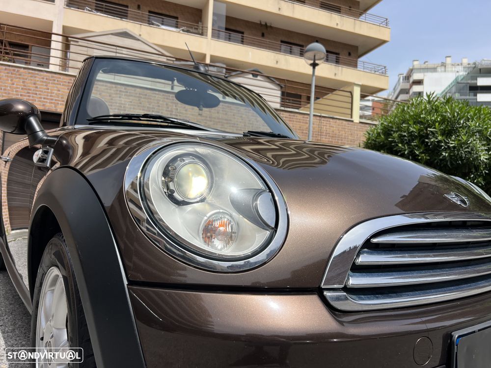 MINI Cabrio Cooper D Highgate - 28