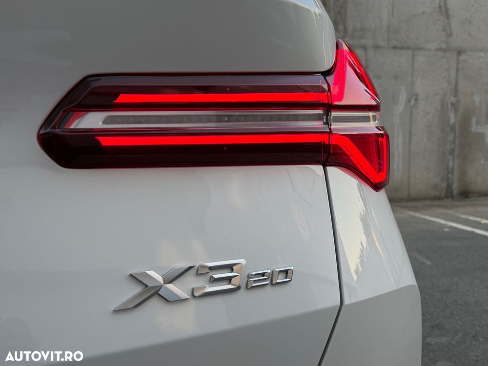 BMW X3 xDrive20i AT - 26