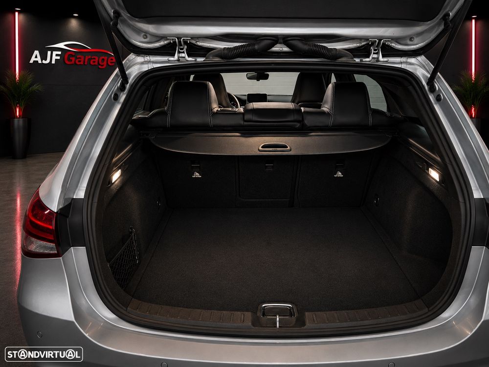 Mercedes-Benz CLA 180 d Shooting Brake - 12