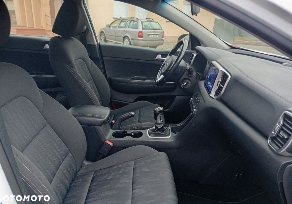 Kia Sportage - 13