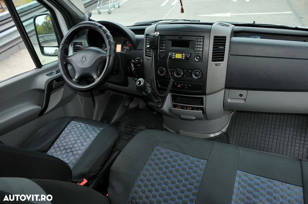 Mercedes-Benz Sprinter - 4