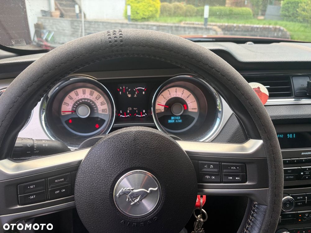 Ford Mustang 3.7 V6 Premium - 10