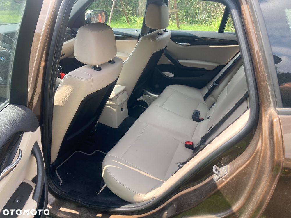 BMW X1 sDrive20d - 6