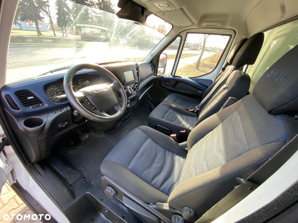 Iveco DAILY 35-160 HI-MATIC KONTENER WINDA 214.000 KM PRZEBIEGU - 28