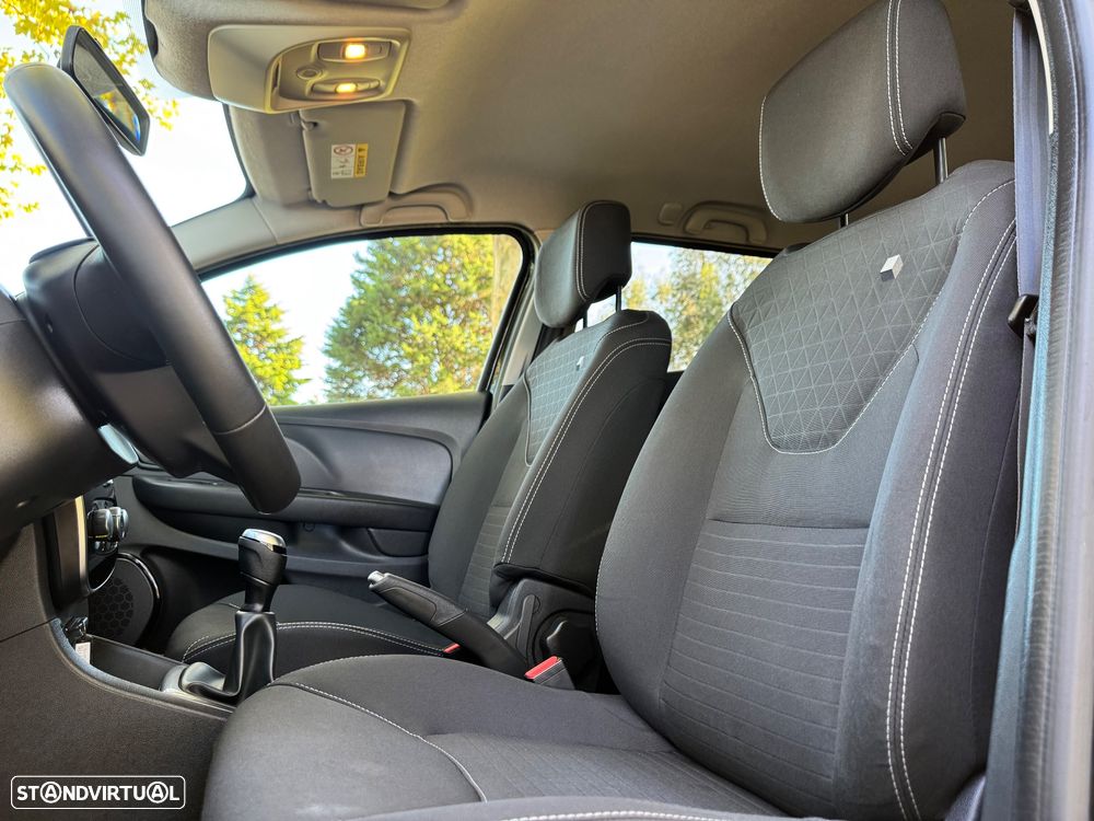 Renault Clio Sport Tourer 1.5 dCi Limited C/PM+Pneu - 26
