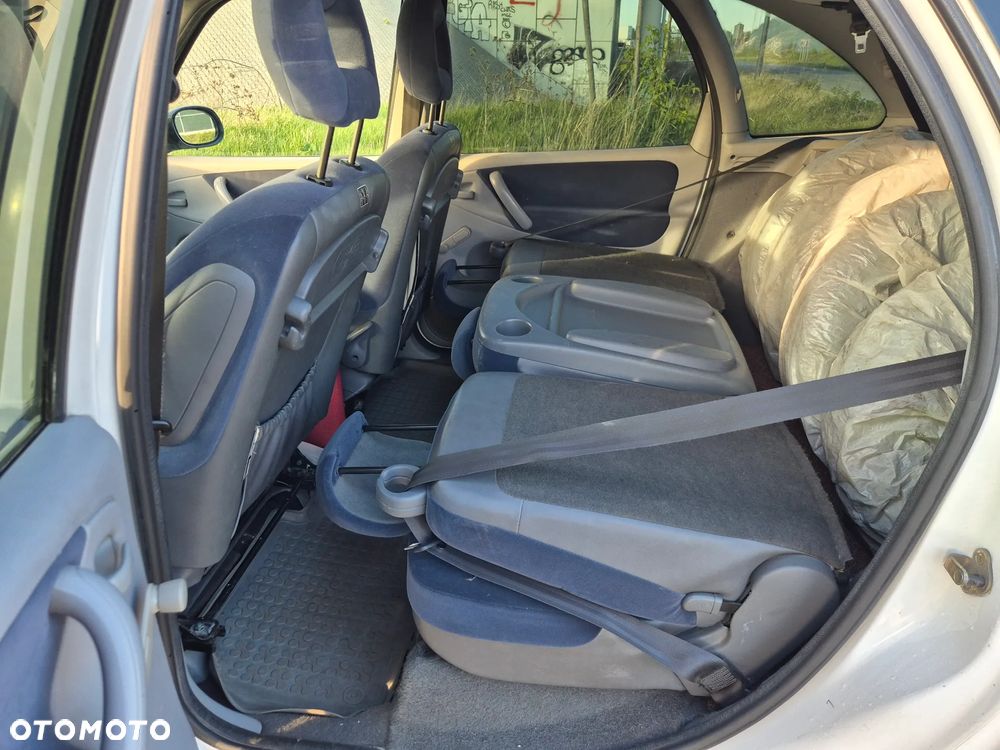 Citroën Xsara Picasso 1.6 HDI Exclusive - 11