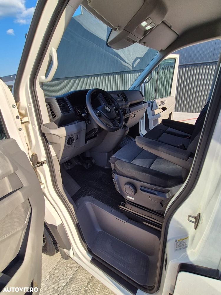 Volkswagen Crafter - 2