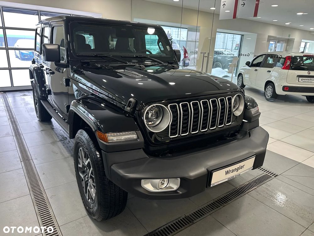 Jeep Wrangler Unlimited GME 2.0 Turbo Sahara - 3