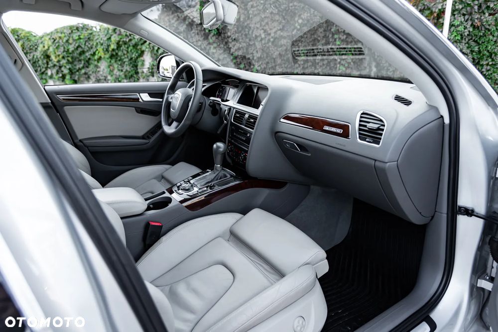 Audi A4 Limousine 3.0 TDI DPF quattro S tronic Ambiente - 24