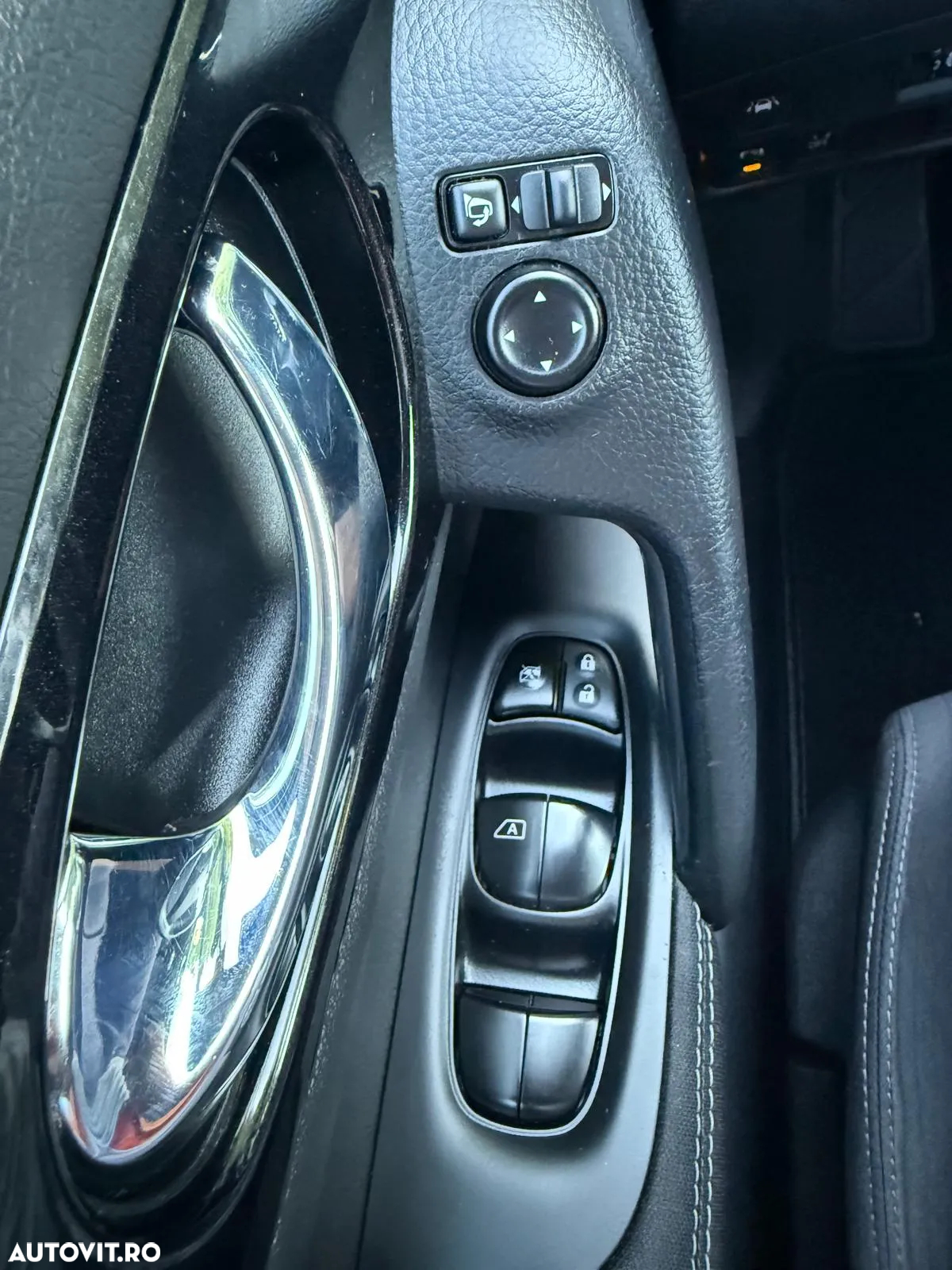 Nissan Qashqai 1.5 DCI N-Connecta - 29
