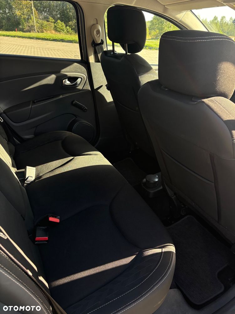 Renault Clio - 9