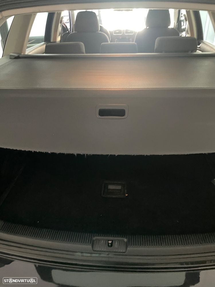 VW Golf Variant 1.6 TDi Highline - 16