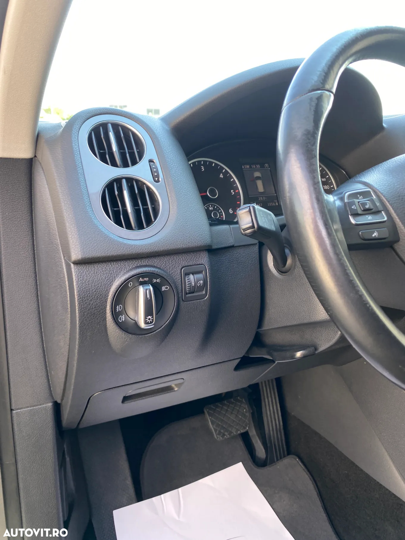 Volkswagen Tiguan 2.0 TDI 4Motion DSG Track & Field - 32