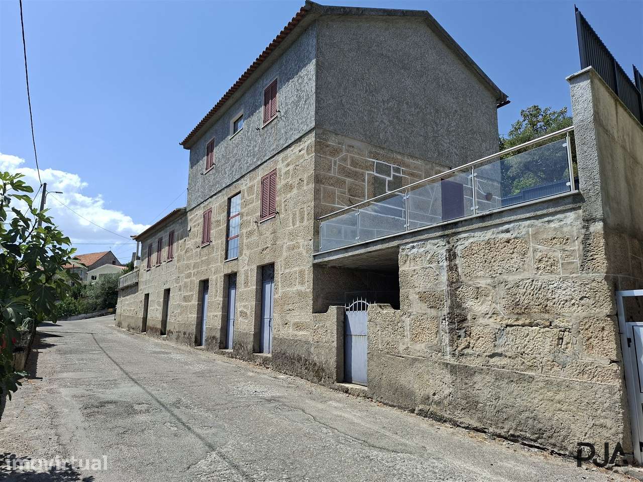 Moradia T4 em Muxagata, Fornos de Algodres - Grande imagem: 2/32