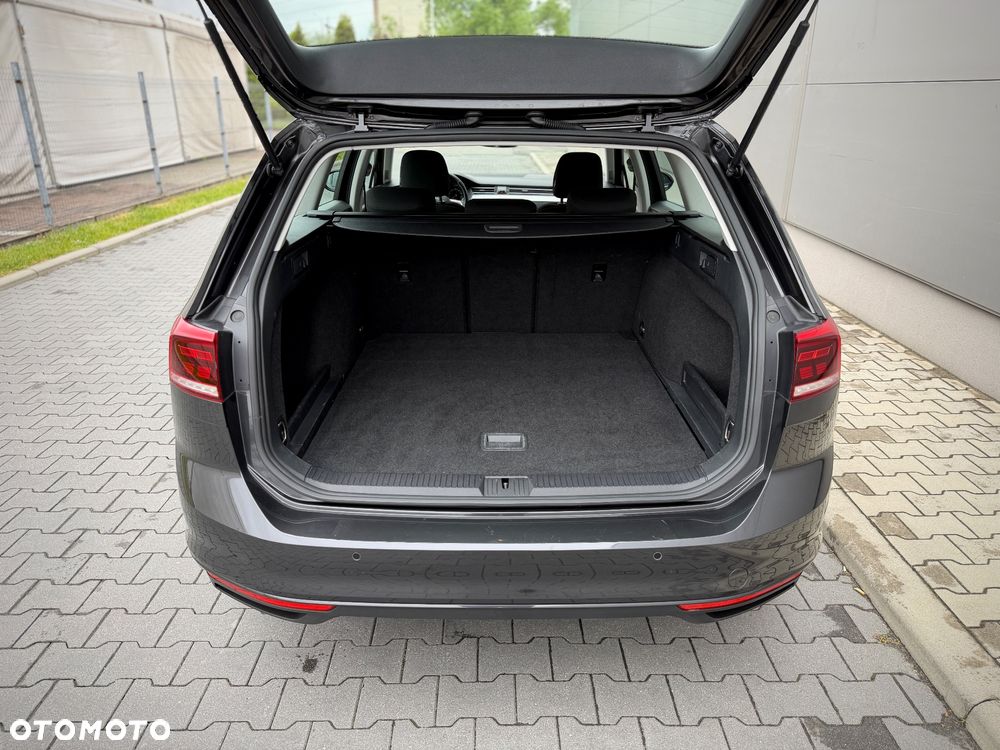 Volkswagen Passat 1.5 TSI EVO Business - 8