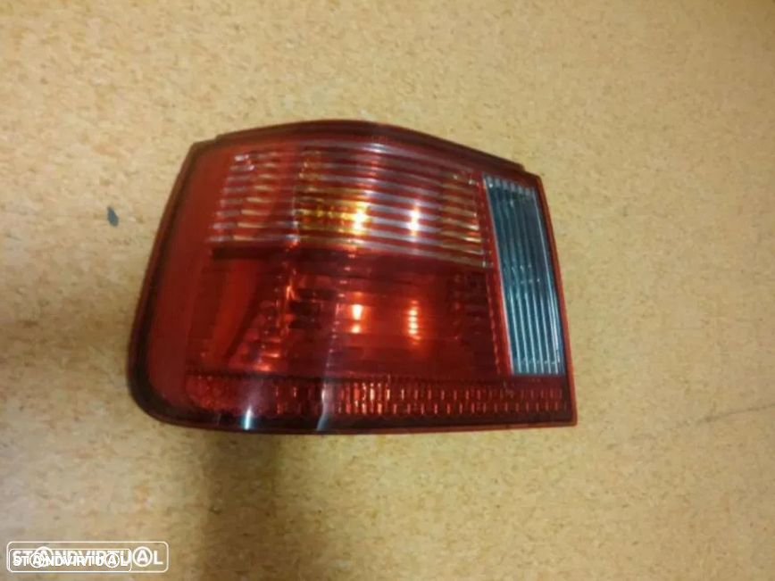 Farolim farol tras esquerdo seat ibiza 6k2 1999 a 2001 - 2