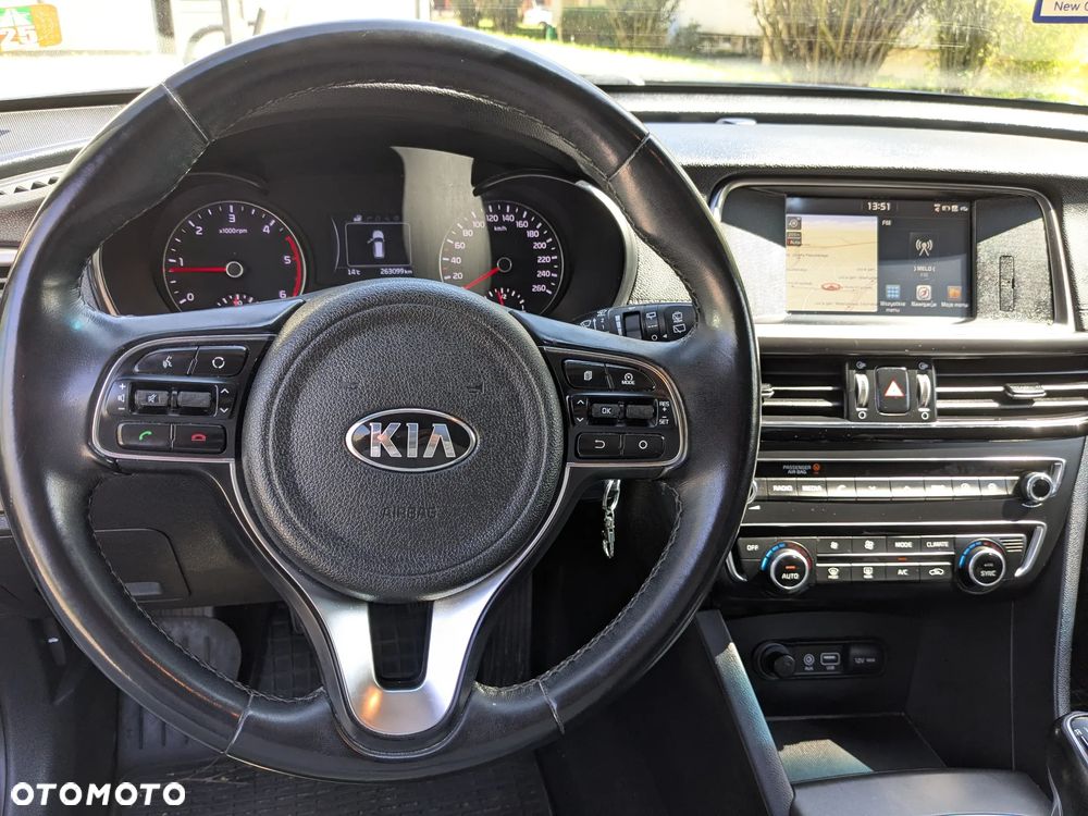 Kia Optima 1.7 CRDI M - 12
