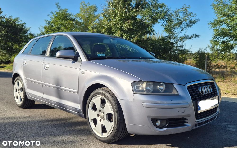 Audi A3 Sportback - 1