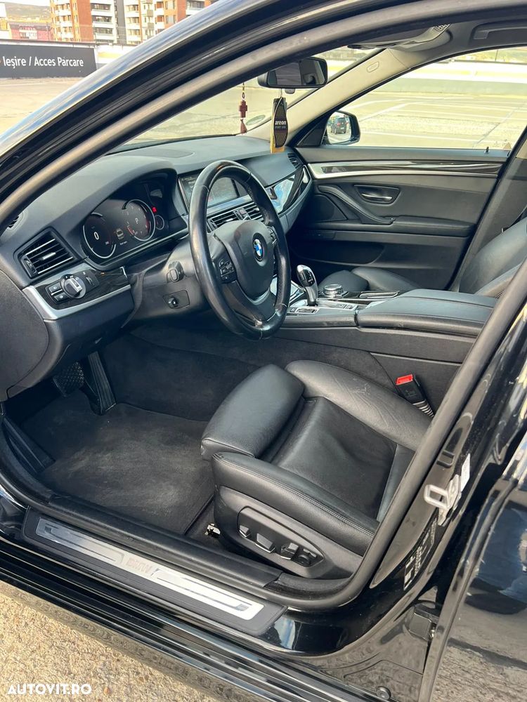 BMW Seria 5 520d AT - 26