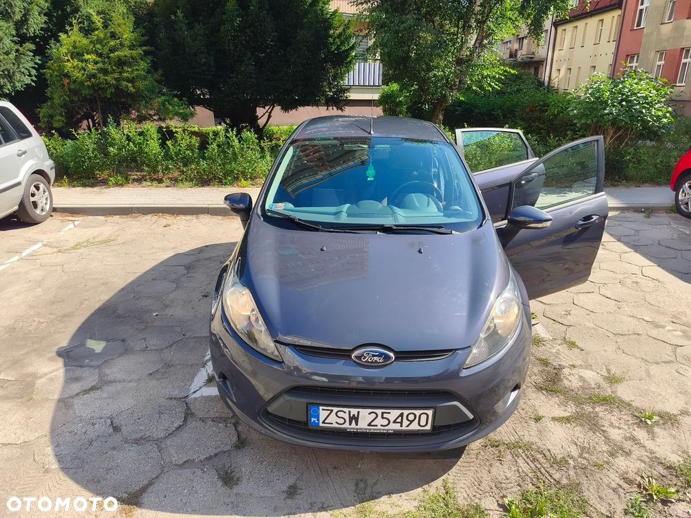 Ford Fiesta 1.25 Trend - 10