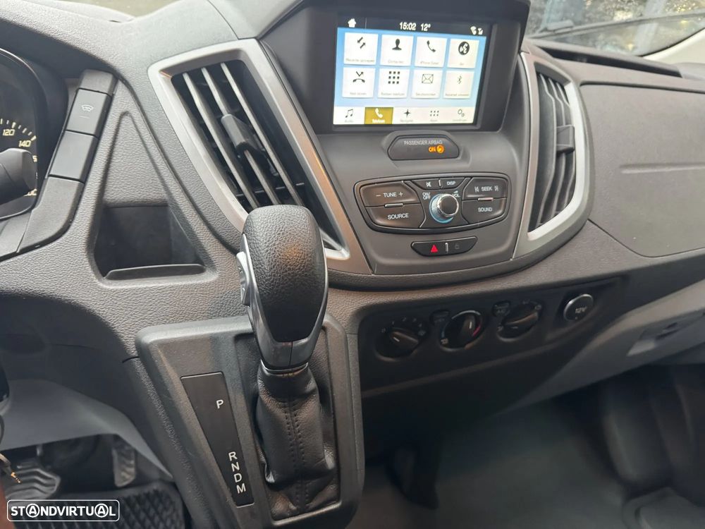 Ford Transit L2H2 2.0 TDCI Caixa automática - 130 CV - 10