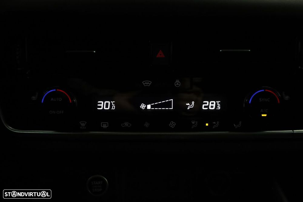 Nissan Qashqai 1.3 DIG-T N-Connecta LED Xtronic - 13