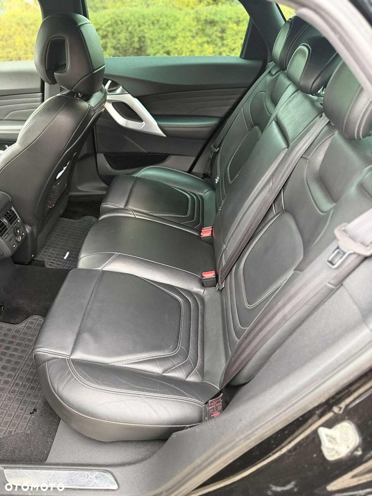 Citroën DS5 HDi 165 SportChic - 8