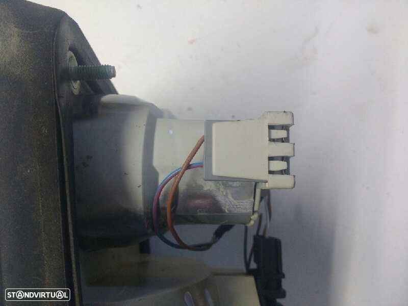 FAROLIM TRASEIRO ESQUERDO AUDI A8 1998 - 2