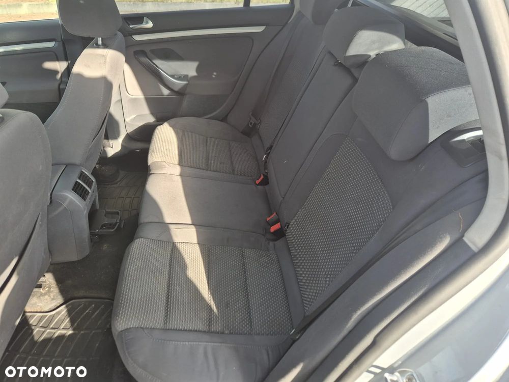 Volkswagen Golf - 12