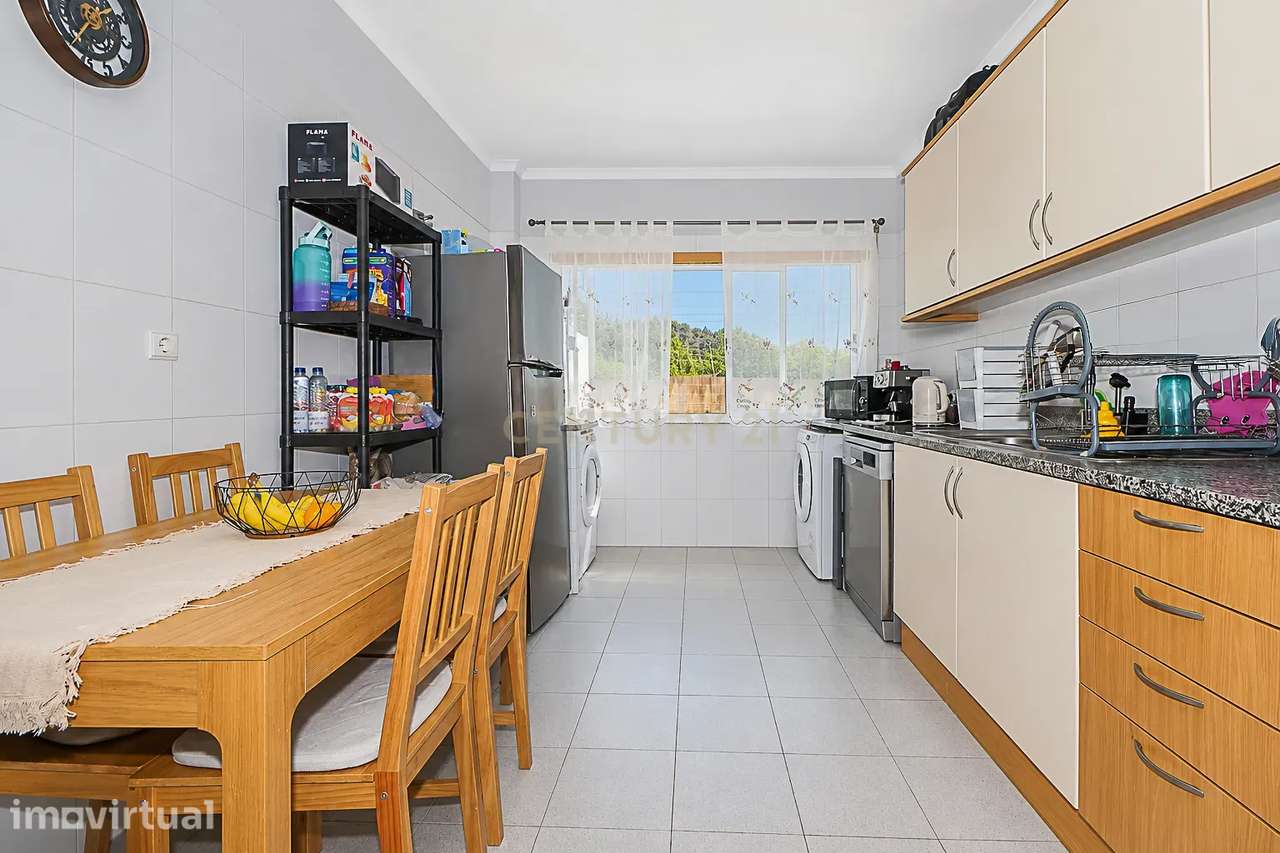 Apartamento T3 com Parqueamento em Setúbal - Grande imagem: 2/20