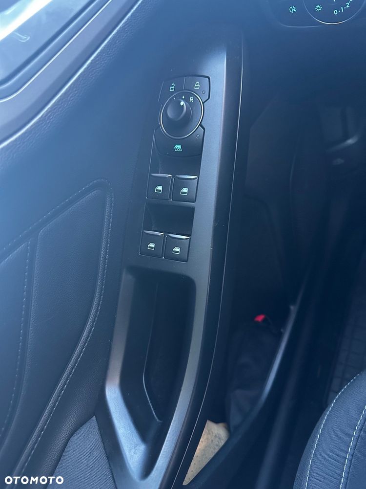 Ford Focus 1.5 EcoBlue Trend - 6