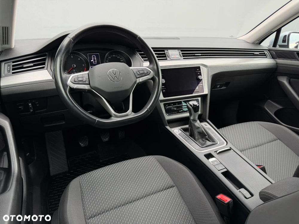 Volkswagen Passat 2.0 TDI EVO Elegance - 11