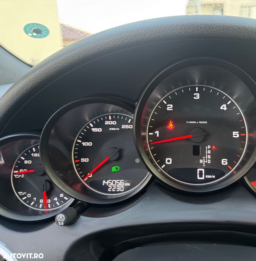 Porsche Cayenne Diesel Platinum Edition - 10
