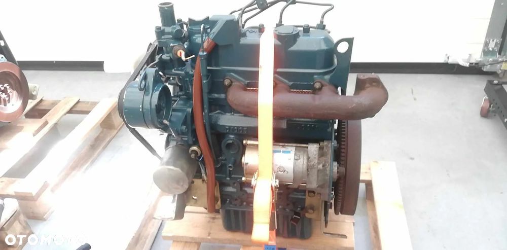 SILNIK Kubota D1005 23.5 kW IDEALNY 8942 NETTO - 5