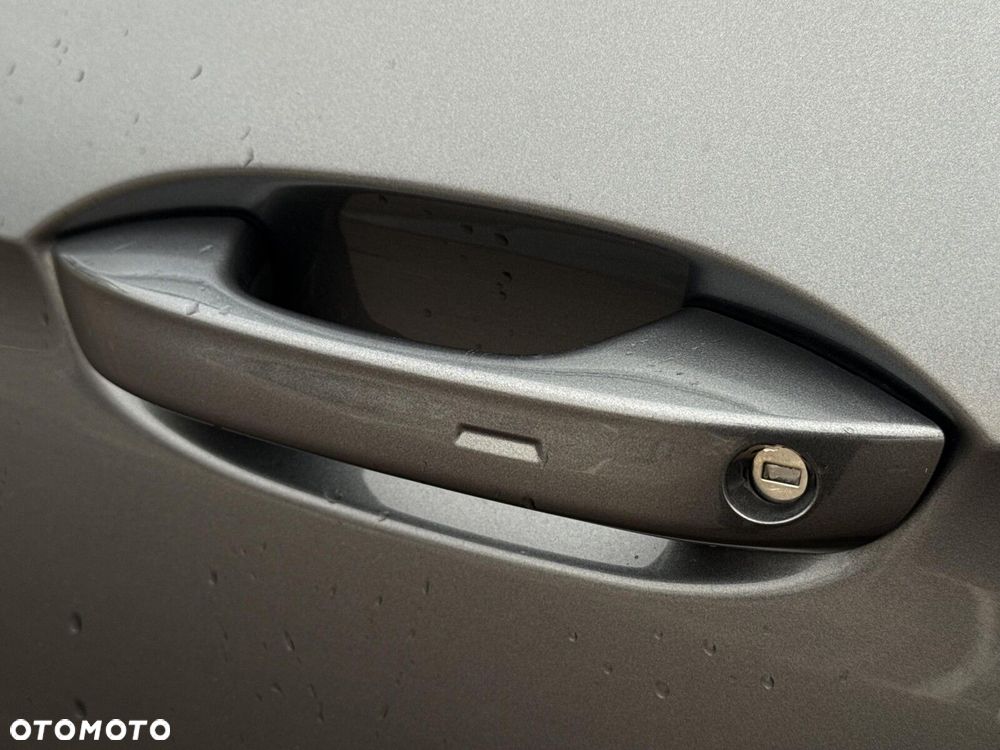 Volkswagen Passat Variant 2.0 TDI SCR 4Mot R-Line DSG - 35