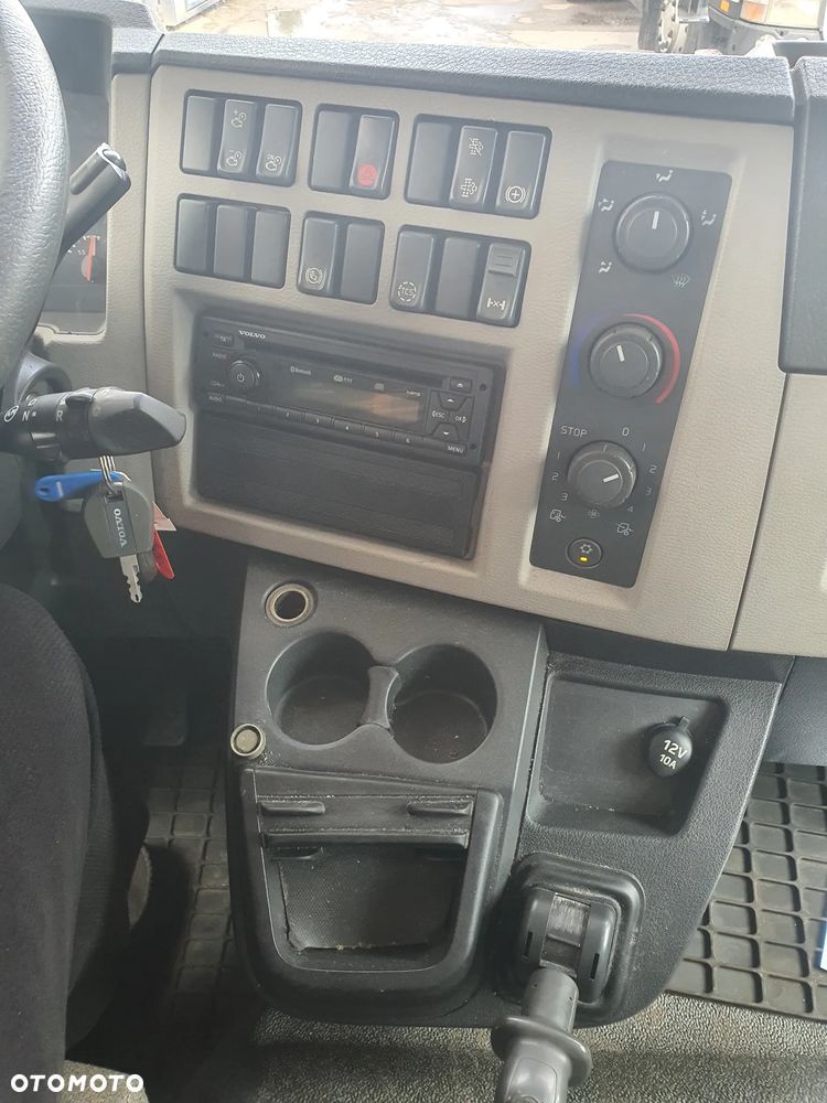 Volvo FL - 5