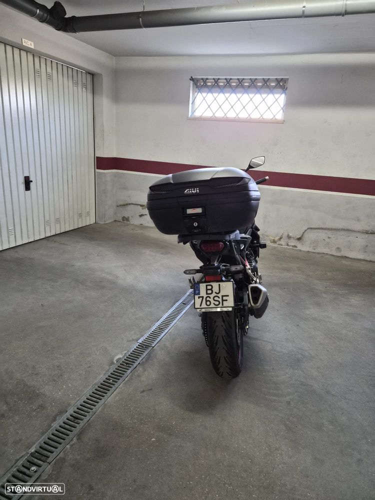 Honda Hornet CB750A - 5