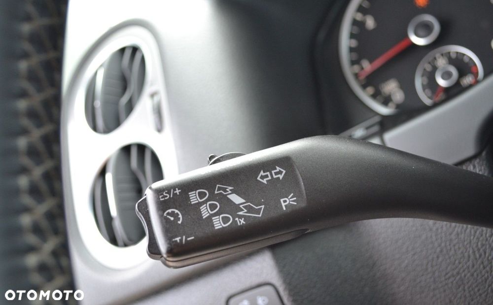 Volkswagen Tiguan 2.0 TDI DPF BlueMotion Technology Team - 27