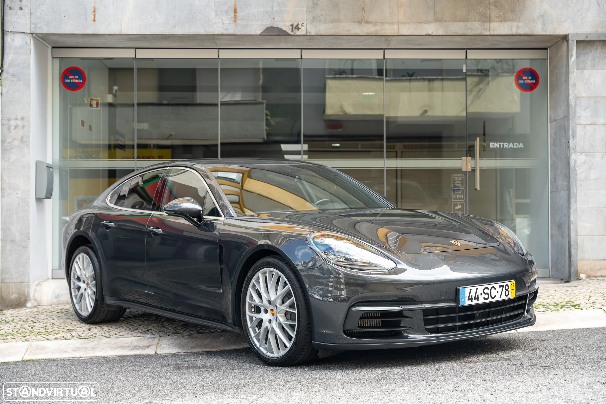 Porsche Panamera 4 S - 3