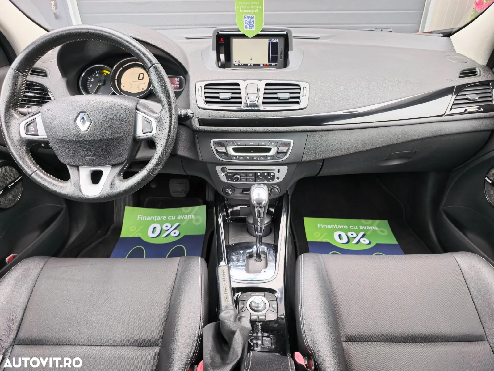 Renault Megane Coupe dCi 110 FAP EDC Bose Edition - 10