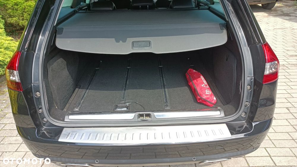 Citroën C5 3.0 HDi V6 Exclusive Equilibre Navi - 38
