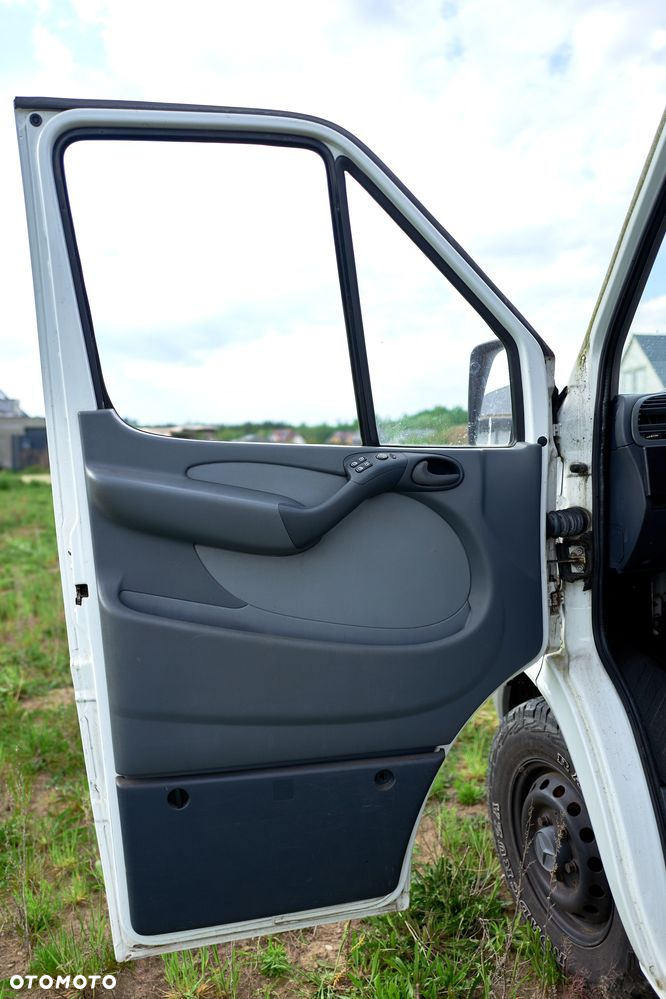 Mercedes-Benz Sprinter - 39