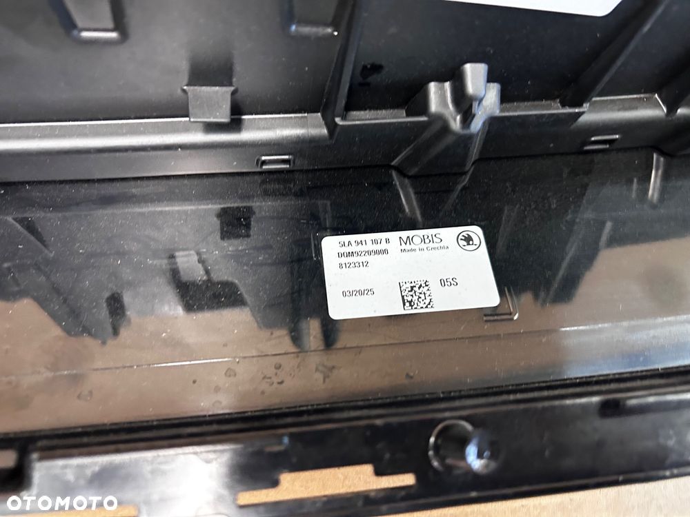 SKODA ENYAQ 5LA LIFT GRILL ATRAPA LED 5LA941107B ORYGINAŁ - 6