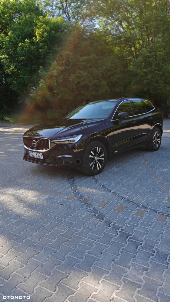 Volvo XC 60 B4 D AWD Momentum Pro - 3